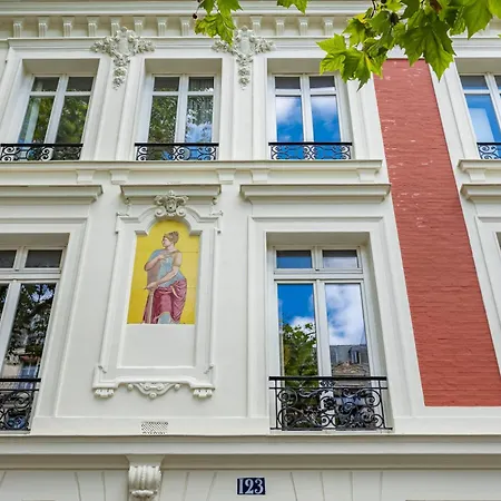 Sweett - Villiers Parigi